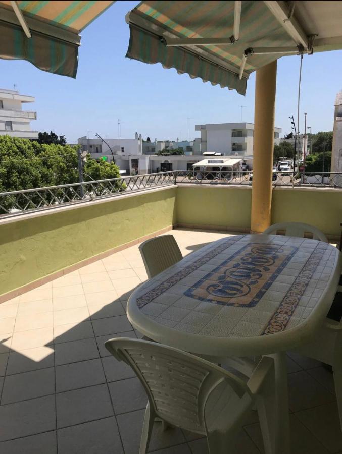 Casa Vacanze Torre Dell Orso Piazza 100M Dal Mare Torre dell'Orso Εξωτερικό φωτογραφία