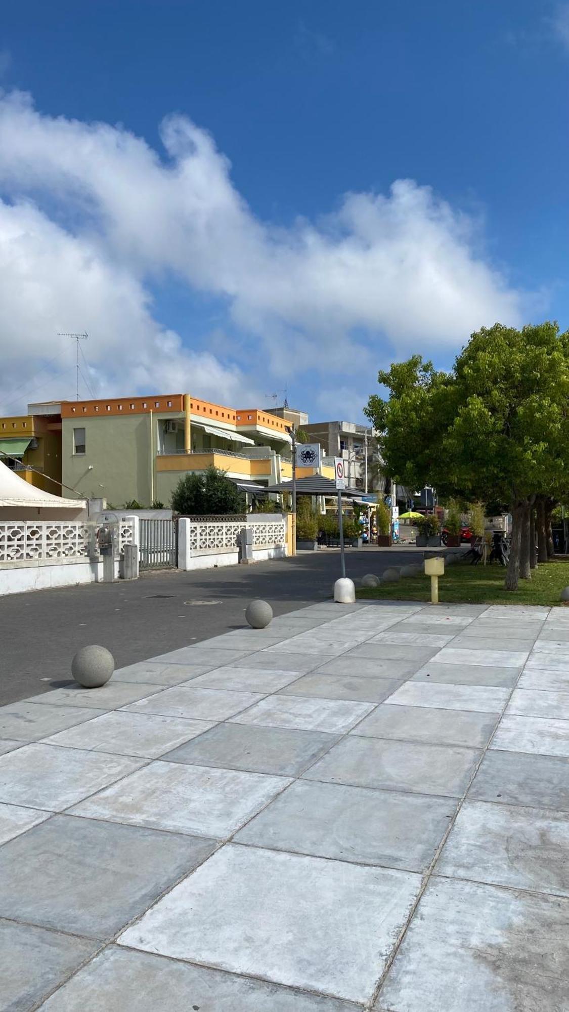 Casa Vacanze Torre Dell Orso Piazza 100M Dal Mare Torre dell'Orso Εξωτερικό φωτογραφία